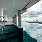 The Apple Premier Condo Three Bedroom In Melaka